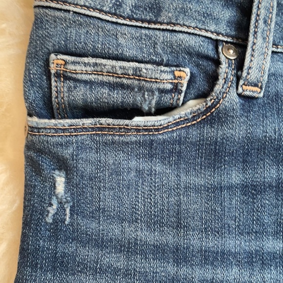 New Paige Denim Destroyed Jeans size 29. - Picture 7 of 9